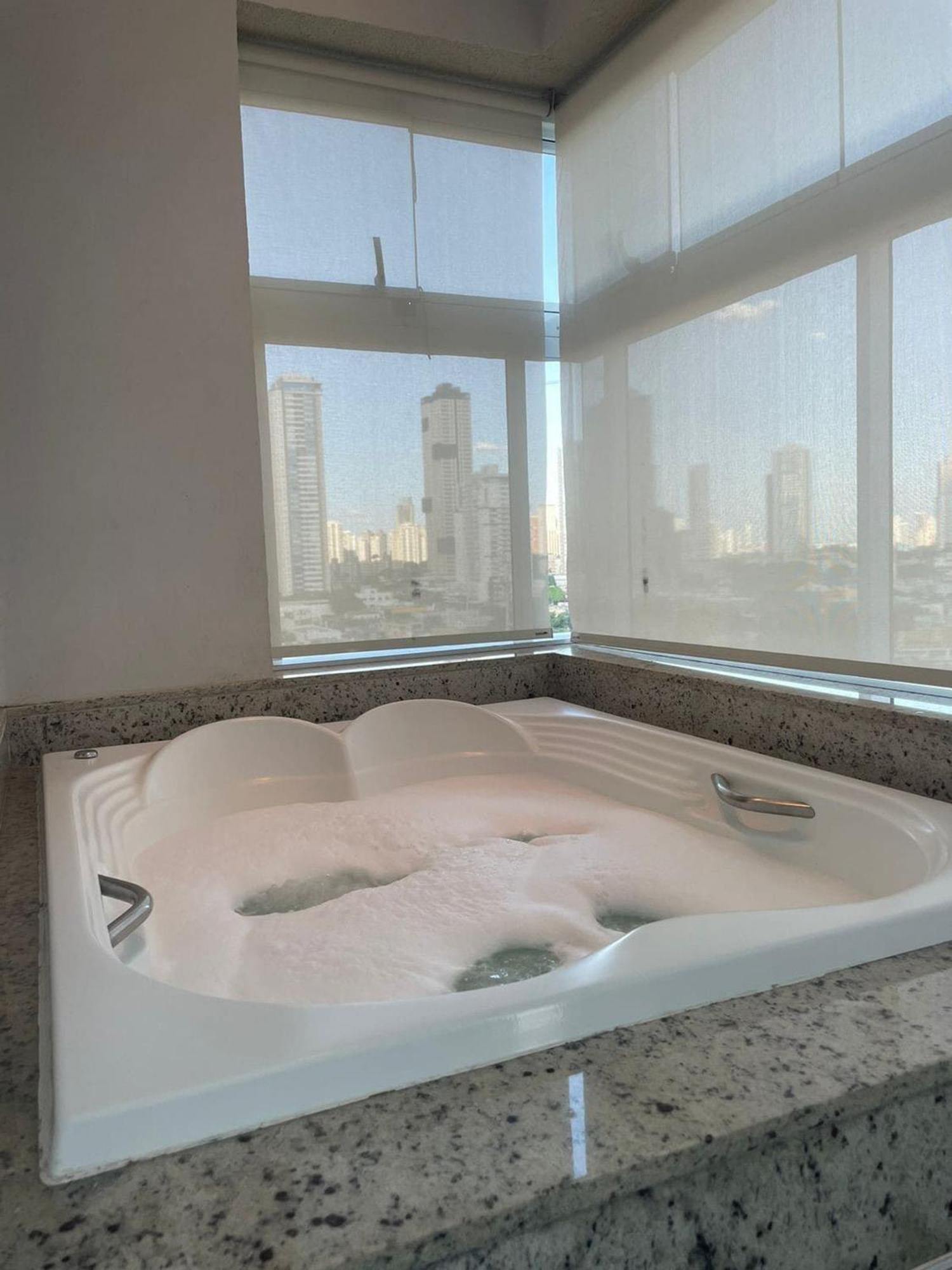 1 Qts.| 2 Hosp. | Jacuzzi Na Varanda | Linda Vista Goiânia Zewnętrze zdjęcie