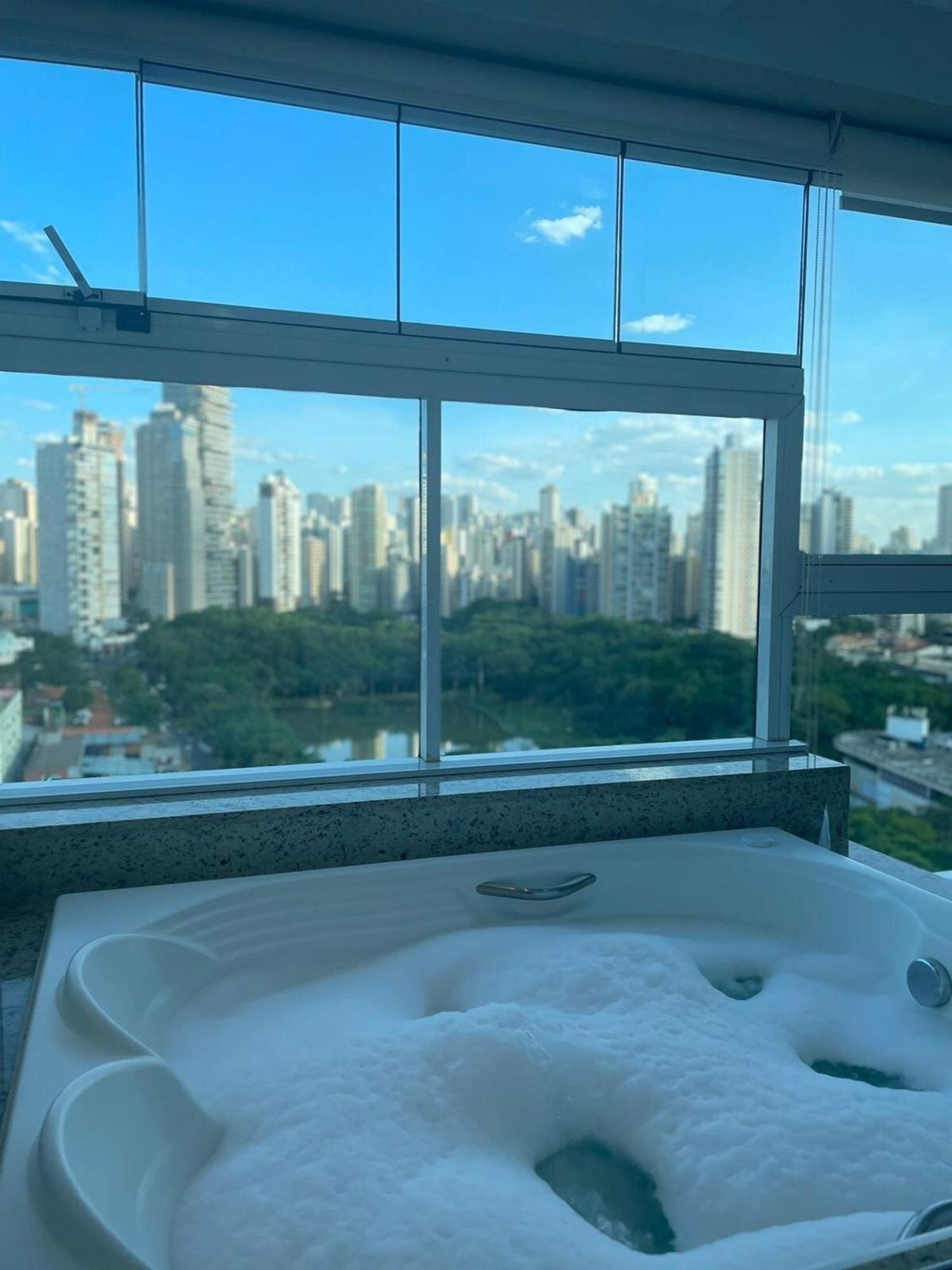 1 Qts.| 2 Hosp. | Jacuzzi Na Varanda | Linda Vista Goiânia Zewnętrze zdjęcie